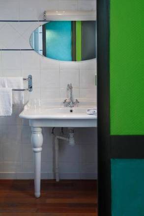 Adonis Marseille Vieux Port – Hôtel du Palais, Marseille