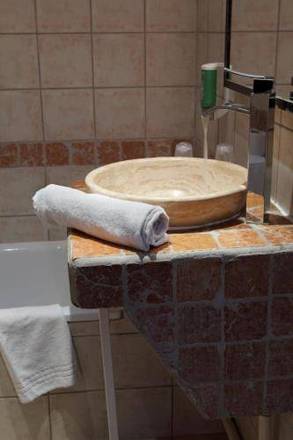 Adonis Marseille Vieux Port – Hôtel du Palais, Marseille