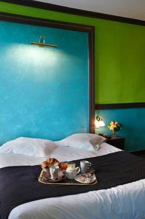 Adonis Marseille Vieux Port – Hôtel du Palais, Marseille