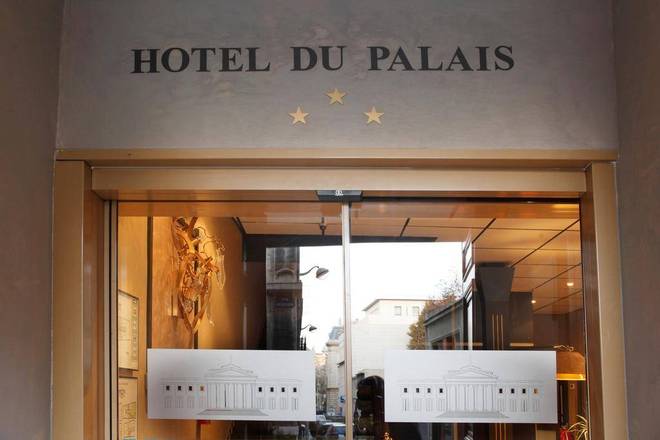 Adonis Marseille Vieux Port – Hôtel du Palais, Marseille