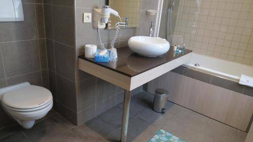 Grand Tonic Hotel Marseille, Marseille