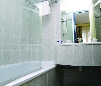 Kyriad Marseille Centre Castellane, Marseille