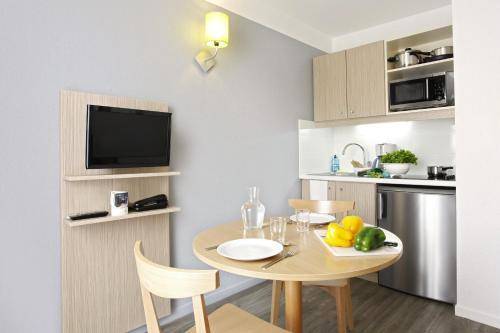 Aparthotel Adagio Access Marseille Prado P&eacute;rier, Marseille